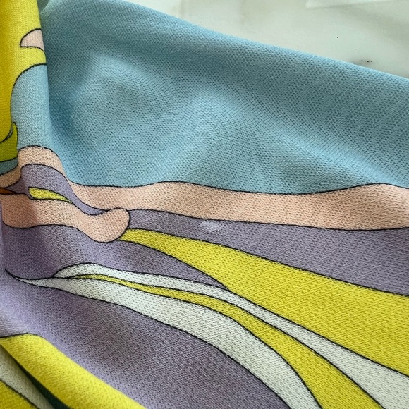 EMILIO PUCCI BLUE MULTI TOP STYLE 81JM16 SIZE IT 44 / US 10 - Picture 15 of 15